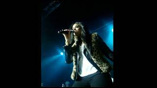 Ciara - Yeah I Know (Live At John Barleycorn In Schaumburg 2010) (VIDEO)
