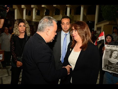 وصول وزيرة التضامن لعزاء مديحة يسري