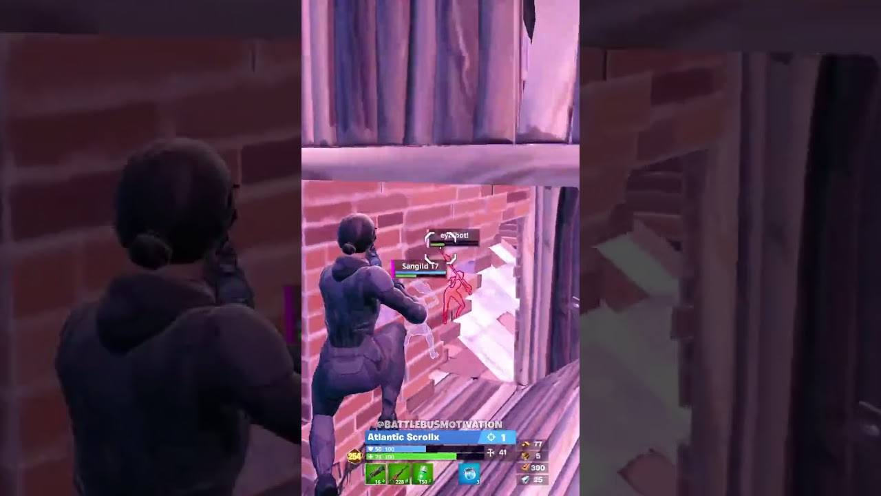 Scroll JUMPS IN to HELP SECURE the Elim 🤝🔥 #FortniteShorts #Scroll