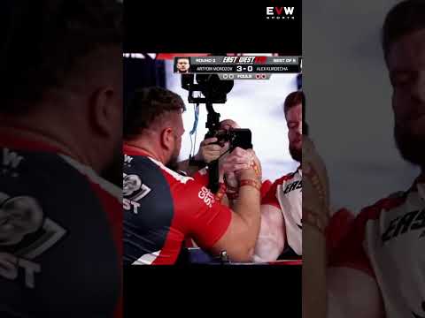 Battle of strength: Alex Kurdecha vs Artyom Morozov !