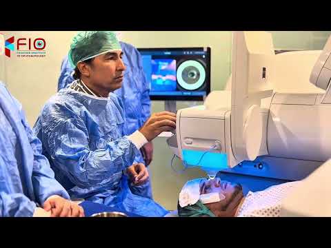 key differences between PRK, FEMTO LASIK, and SMILE PRO in this detailed video.