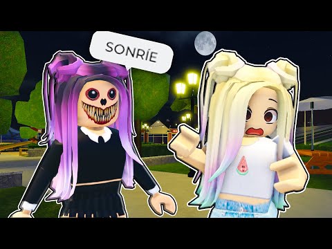 LYNA.EXE DOESN'T STOP SMILING in Roblox