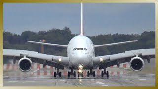 preview picture of video 'Head-on Emirates A380 landing @ Hamburg Finkenwerder'