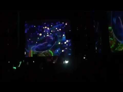 wAFF b2b Joey Daniel playing „Jay de Lys, Tomi&Kesh - Partyyy“ at Kristal Club Bucharest