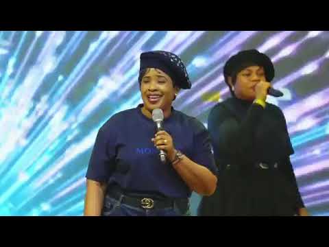 Lilian Nneji moment of Powerful Praise Praise session at the daugthers of zelophead Jesus Festival 