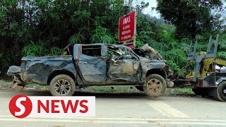 Download lagu Batang Kali landslide: Some 20 vehicles buried, B66 remains closed mp3 Download lagu Batang Kali landslide: Some 20 vehicles buried, B66 remains closed mp3
