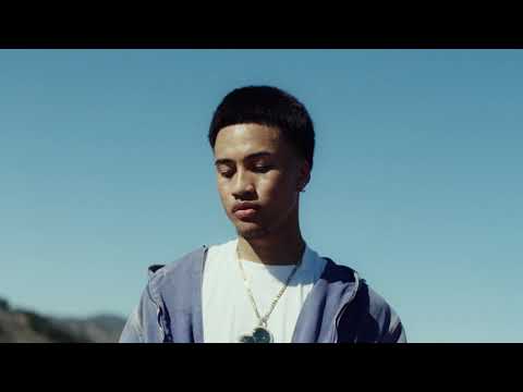 NUEVE LIO - RUN IT BACK (OFFICIAL VIDEO)