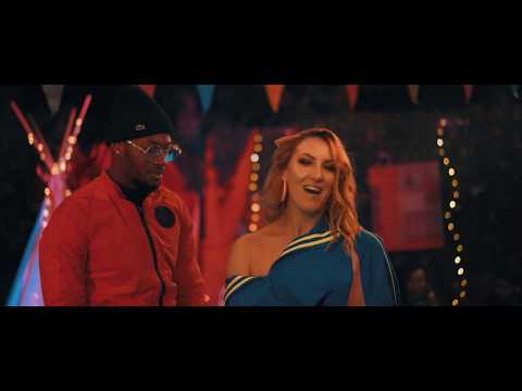 LAURA feat FOX - Corps à Corps (Clip officiel)