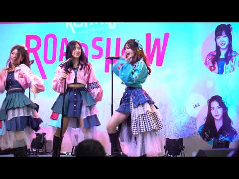 【Fancam】Heavy Rotation / JAA BNK48 Focus @ Central RAMA9 2020-08-22
