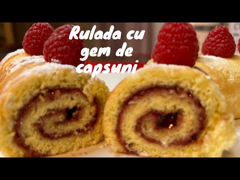 Din 4 ouā, 4 linguri de zahar si 4 de faina, facem o delicioasa rulada cu gem de capsuni