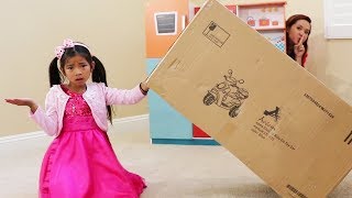 Emma Pretend Play Best Hide and Seek Spot Fun Game for Kids w/ Toys