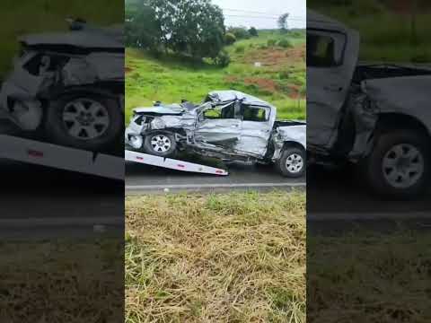 Acidente na madrugada no trevo de Soturno, em Cachoeiro de Itapemirim