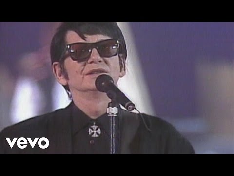 Roy Orbison - Oh, Pretty Woman (Live 1988)