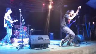 Kwadrado-Walang silbi(Razorback)