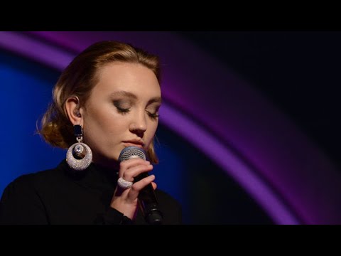 Tua Selge: Fly me to the moon - Frank Sinatra – Idol 2018 - Idol Sverige (TV4)