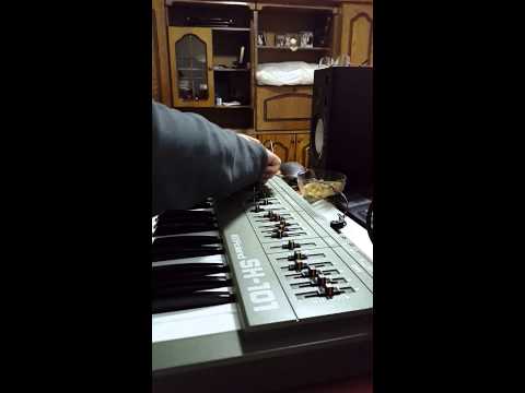 Roland SH-101 sequence per bastat