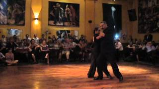 Chique - Eduardo Cappussi y Mariana Flores en Soho Tango