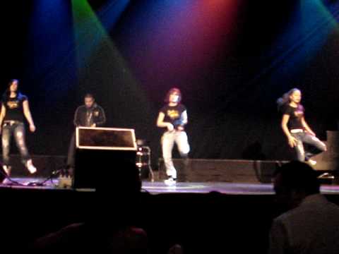 Juno The Hitmaker Performing Live In Montreal So Sexy, So Fine & Flow