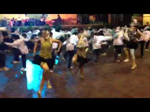 Kasetsart kaw-liga dance