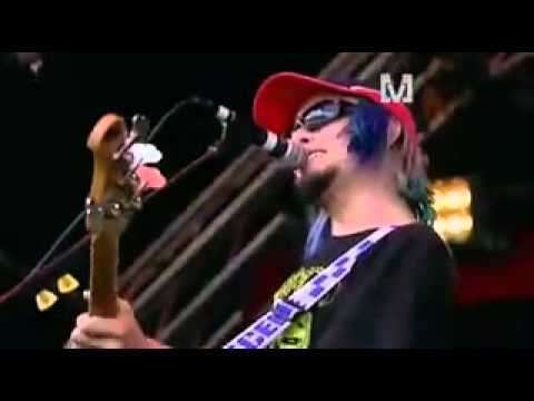 Frenzal Rhomb - Punch In The Face (Big Day Out 2005)
