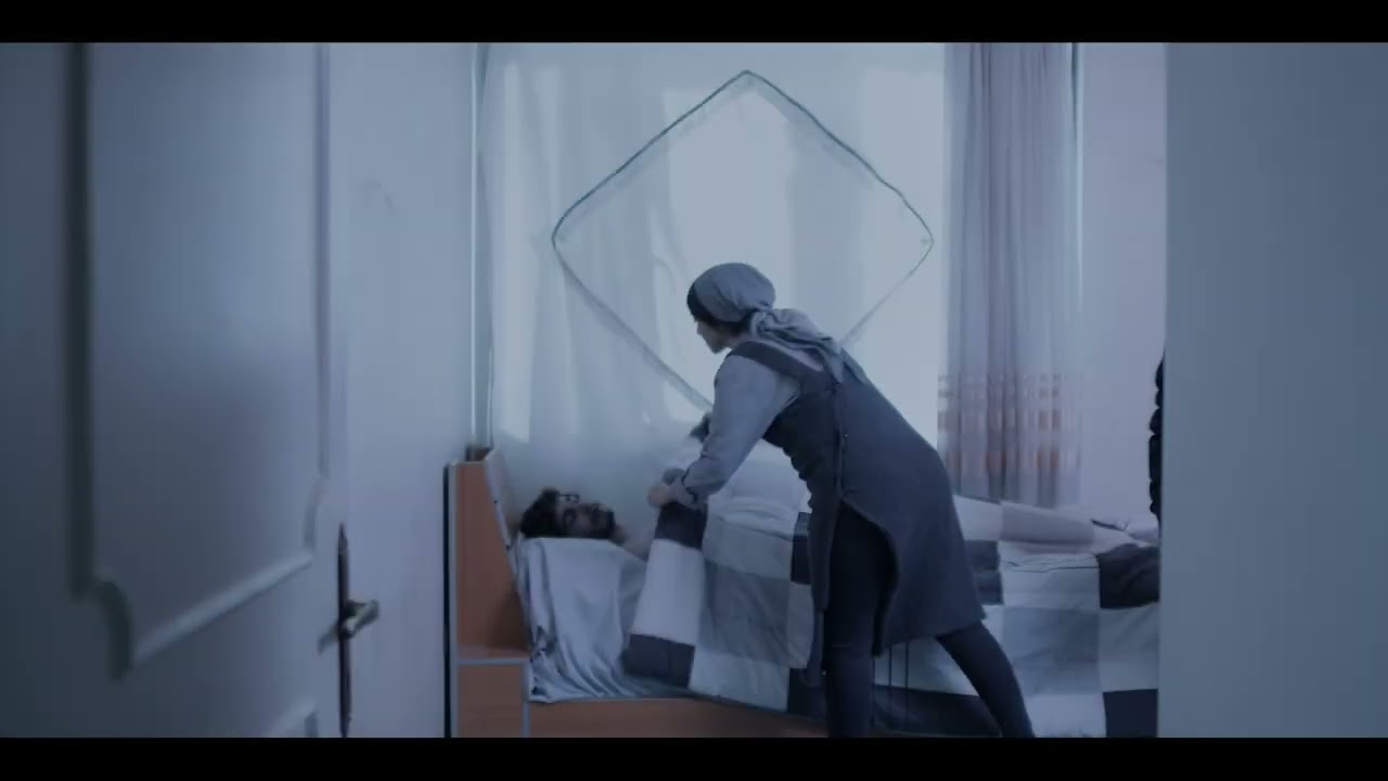 Nudity and wind Trailer