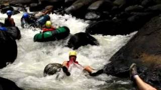 preview picture of video 'Whitewater rafting tubing Costa Rica Adventure'