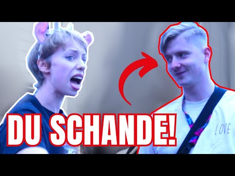 @KuchenTV ist ein gewissenloser Opportunist ohne Rückgrat 🤡  Debatte und Geständnis auf der GAMESCOM