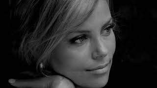 Paula Cole - Autumn Leaves