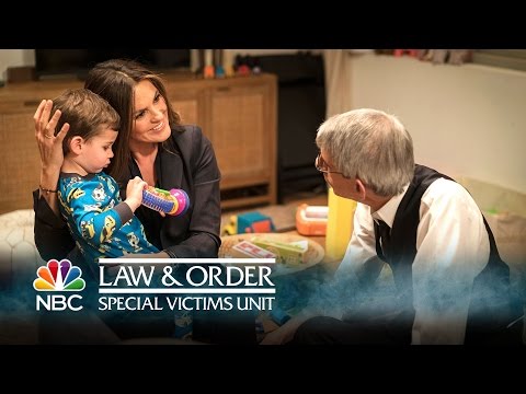 Law & Order: SVU - Lessons with Munch (Episode Highlight)