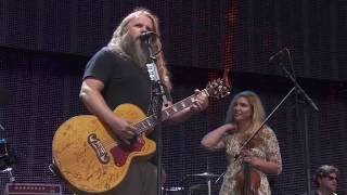 Jamey Johnson – I Think I'll Just Stay Here And Drink (Live at Farm Aid 2016)