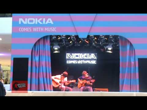 Fran & Josh 'Stairway To Heaven' - Nokia Comes With Music Human Jukebox