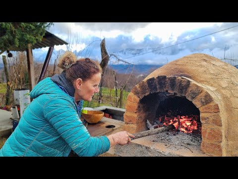 Magical One-Pot Dish: Onions and Meat (รomlek)