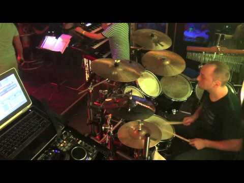 playboj band-placi zemljo