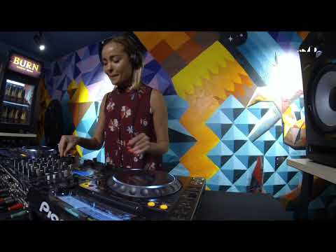 Tommy Lee - Live @ Radio Intense 03.10.2018 // House Music