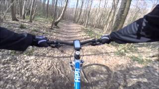 preview picture of video 'VTT sur le site du Bois d'Heigne'