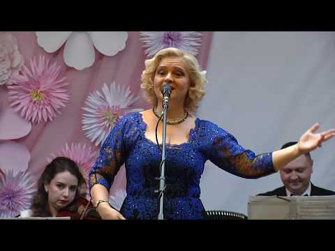 Festivalul de Romanțe "Crizantema Albă" din Ciorescu: Silvia Goncear -"Când eram copil odată..."