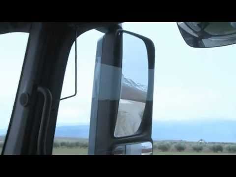 Der neue MB Actros MP4 (23/23) : Beifahrerspiegel mit Rangierfunktion   -   Video ..........Oeni