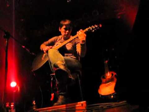 2/15 Kaki King - Goby @ Bronson, Ravenna, Italy (02-12-2011)