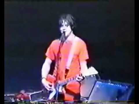 The White Stripes - We're Going To Be Friends. London Forum 2001 (12/18)