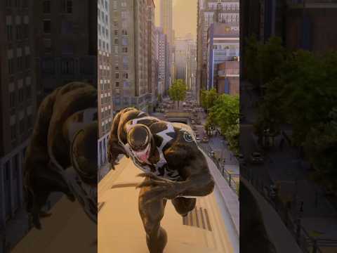 What happens when you get on the train in all the Spiderman games? #videogames #spiderman2ps5