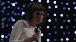 Aldous Harding - Blend (Live on KEXP)
