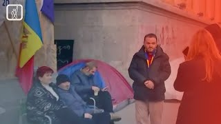 შიმშილობის მე-20 დღე პარლამენტთან