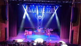 Alkaline Trio - She Lied To The FBI (Live)
