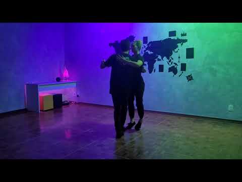 Diário de dança - Danielle Cott e Leandro Fialho - Vou me retirando - Forró pé de serra roots