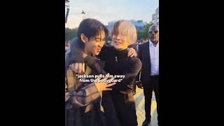 Download lagu Jackson & BamBam their hug lovely x Jackson sweetest guy #LouisVuittonParis #Got7 #Lvmens mp3