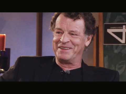 FOX Lounge - John Noble