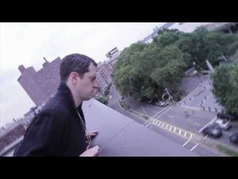 Eminem  - Not Afraid (The Key of awesome) paródia Magyar felirattal!