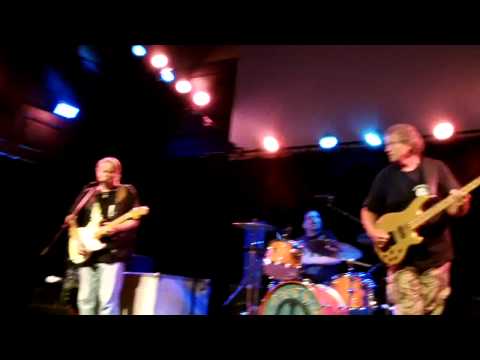 Videoclip de Money Rules The World — Walter Trout