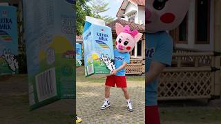 Download lagu Having Big Milk 😱🤣 mp3