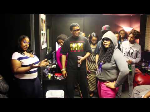 3-D Booty vs What It Is